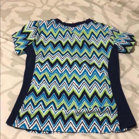 Scrub top - Picture 2 of 3